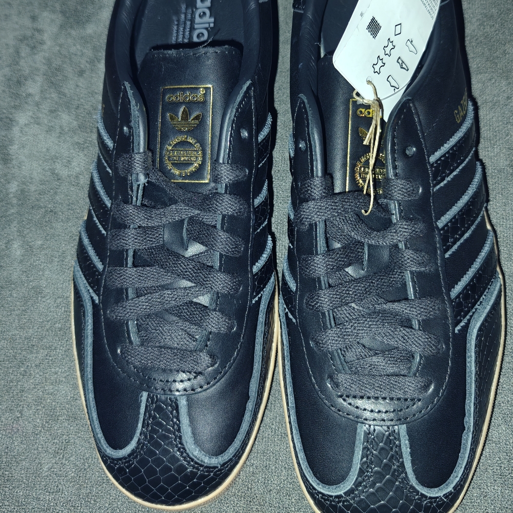 Adidas Black Sneakers Classic Design Lace-Up